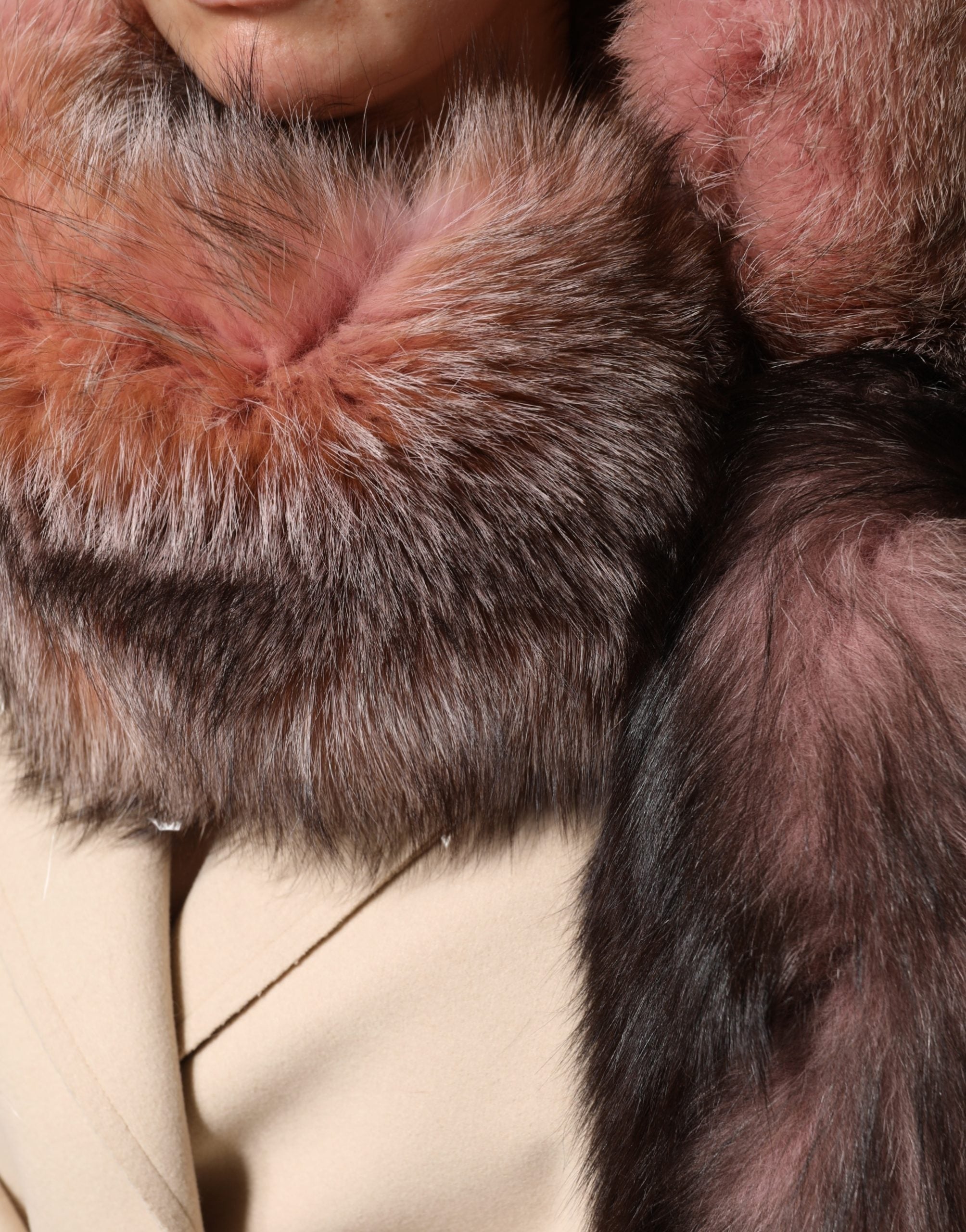 Dolce & Gabbana Pink Frost Fox Fur Neck Warmer Winter Scarf